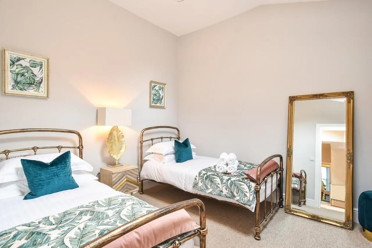 Saxon Rose Apartment York