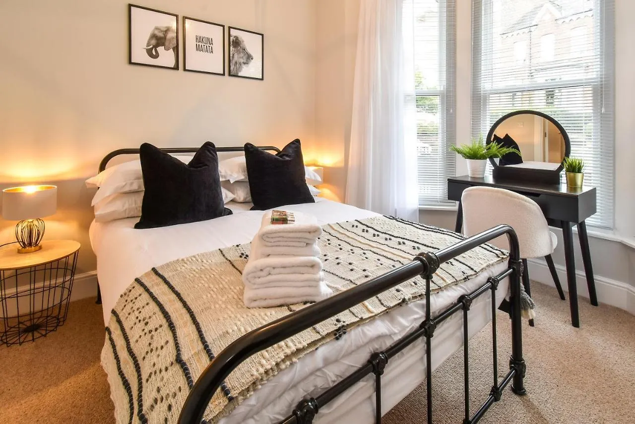 Saxon Rose Apartment York