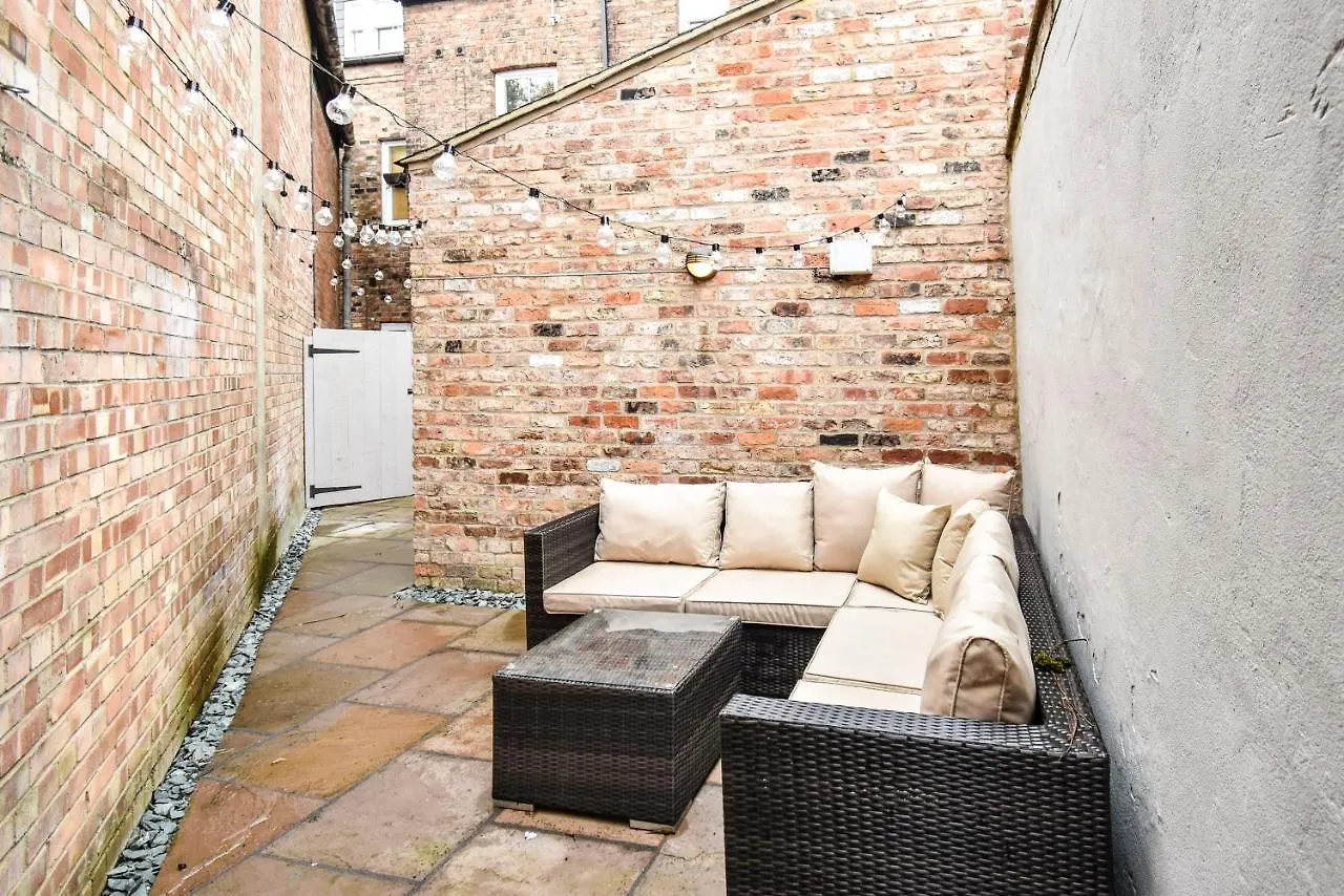 Saxon Rose Apartment York 0*,